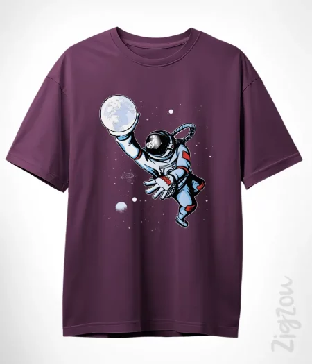 Kosmiczna koszykówka z astronautą - koszulka oversize z dowolnym nadrukiem online